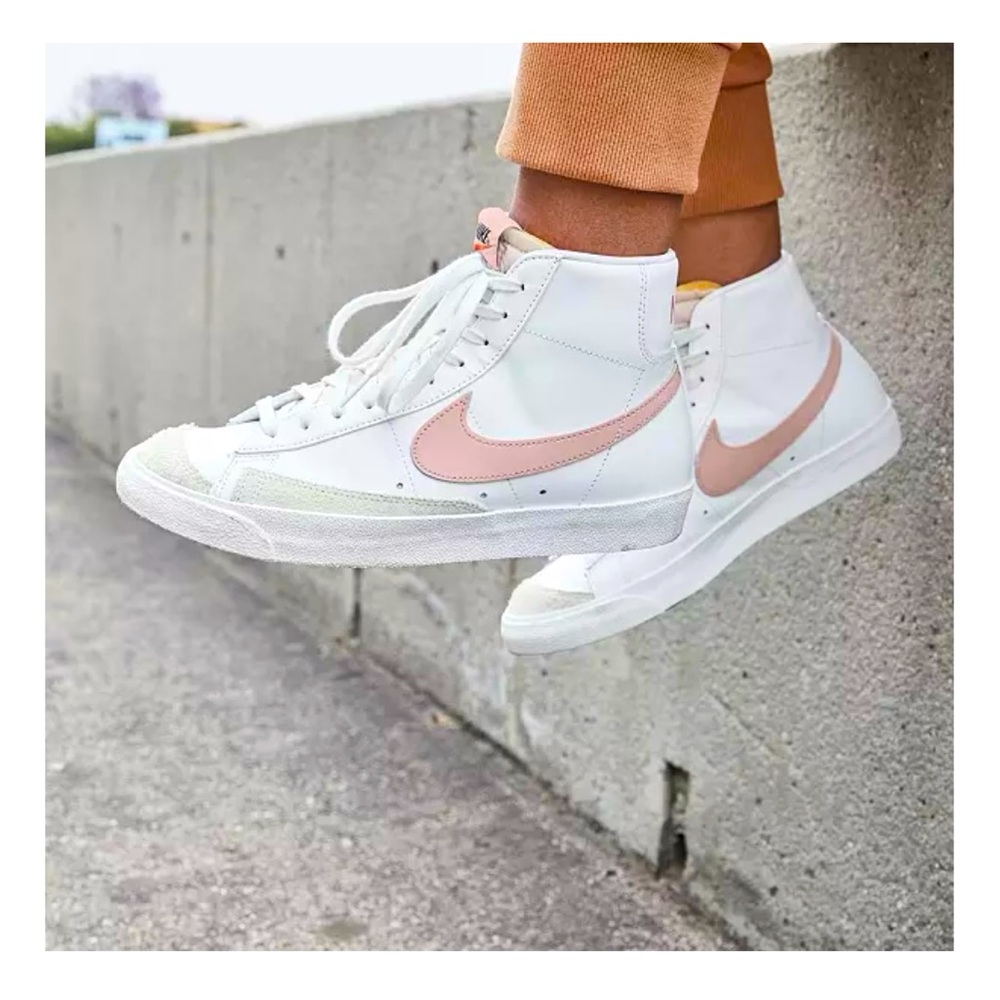 Nike Blazer Mid 77
